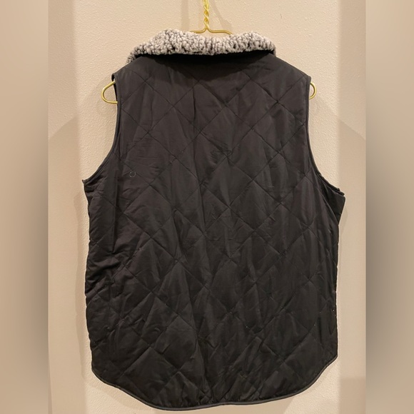 Reversible Vest! - Picture 10 of 11